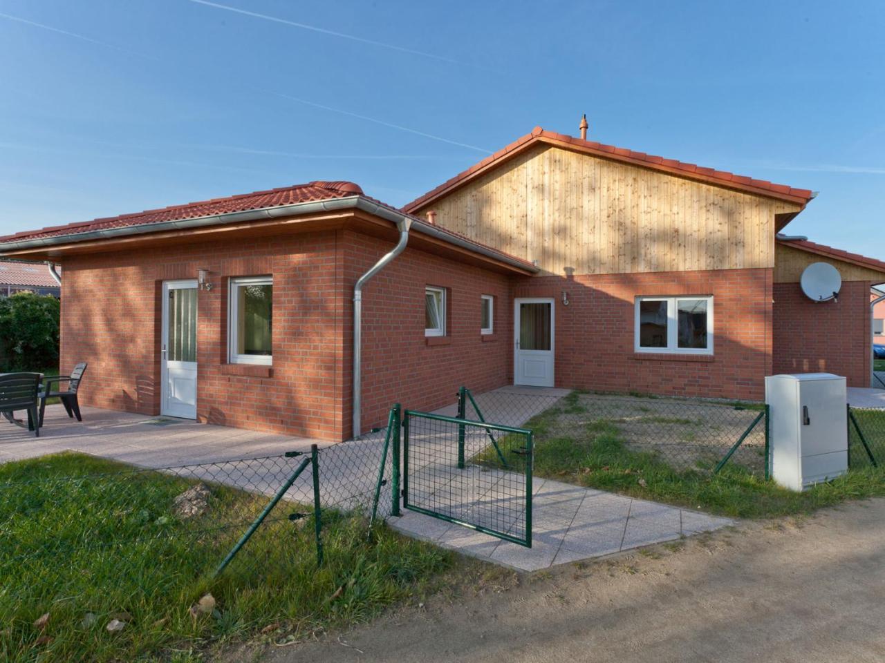 Peaceful Apartment In Zierow With Terrace Kültér fotó